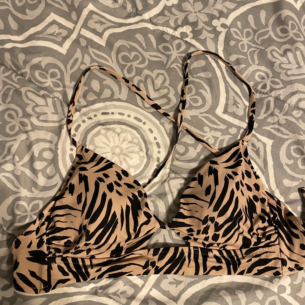 Cheetah bikini top